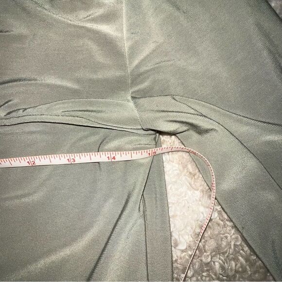 Babaton size M shirt - Picture 3 of 5